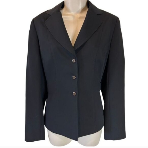 Tahari Arthur S Levine Jackets & Blazers - Tahari Arthur S. Levine Classic Black‎ Blazer with Silver Buttons Professional 8
